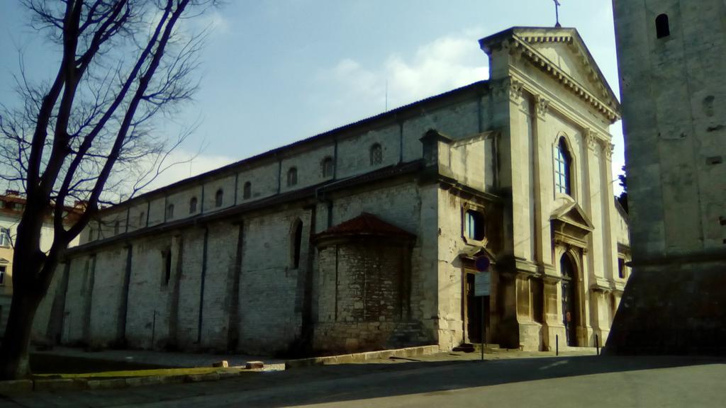 Apartment Irene Pula Zewnętrze zdjęcie